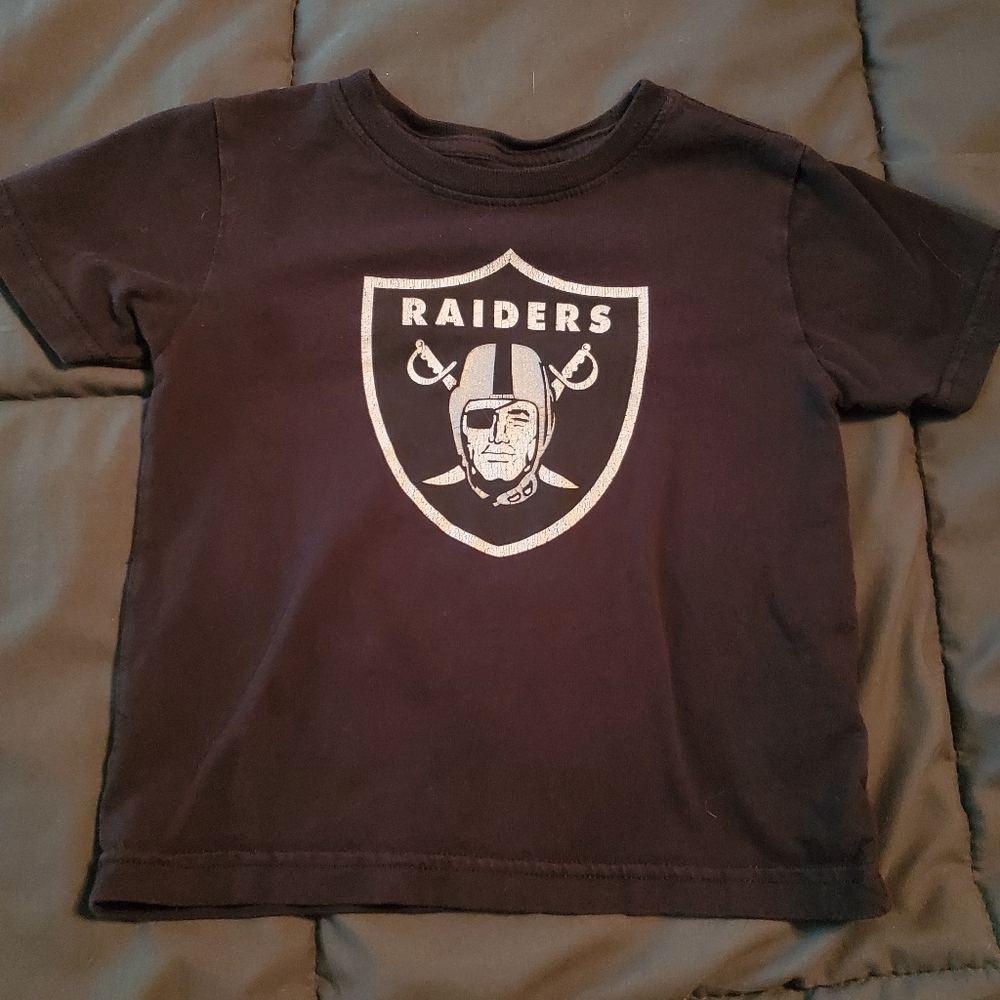 Raiders toddler tshirt 3T.